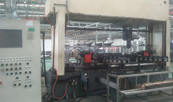 數(shù)控自動(dòng)校直機(jī)